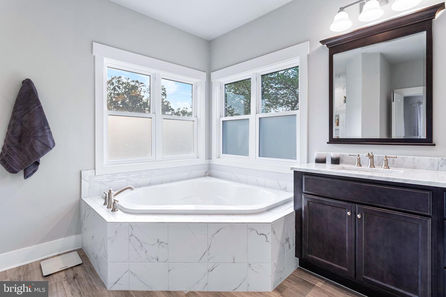 4876 CHEROKEE AVE, ALEXANDRIA, Virginia 22312, 5 Bedrooms Bedrooms, ,4 BathroomsBathrooms,Residential,For sale,4876 CHEROKEE AVE,VAFX2255740 MLS # VAFX2255740