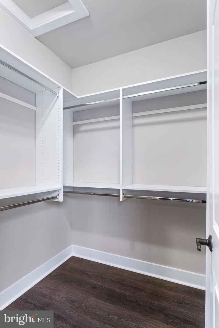 4876 CHEROKEE AVE, ALEXANDRIA, Virginia 22312, 5 Bedrooms Bedrooms, ,4 BathroomsBathrooms,Residential,For sale,4876 CHEROKEE AVE,VAFX2255740 MLS # VAFX2255740