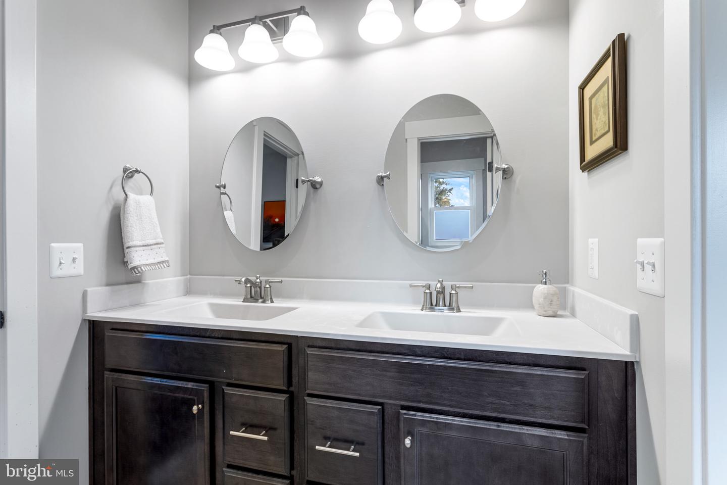4876 CHEROKEE AVE, ALEXANDRIA, Virginia 22312, 5 Bedrooms Bedrooms, ,4 BathroomsBathrooms,Residential,For sale,4876 CHEROKEE AVE,VAFX2255740 MLS # VAFX2255740