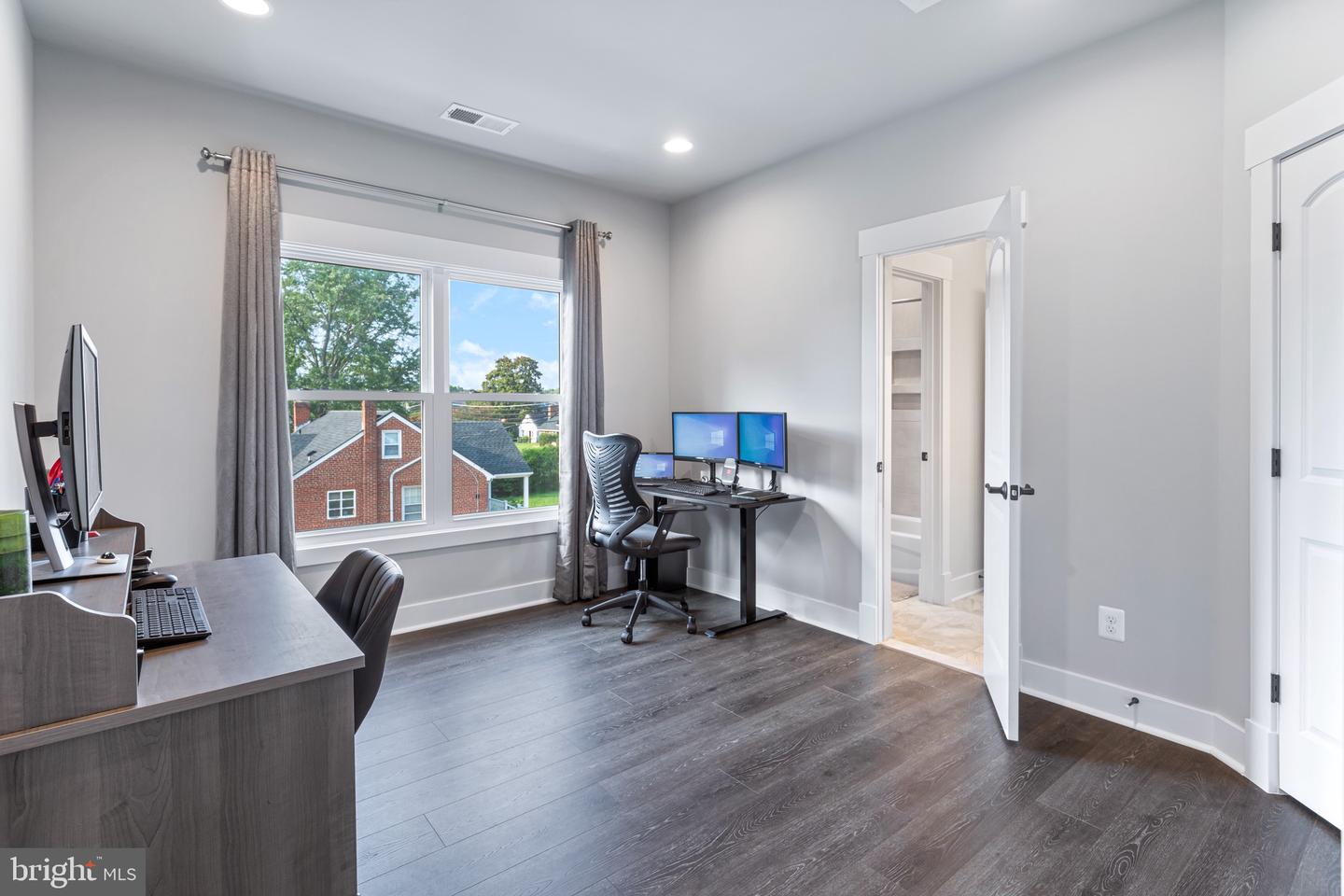 4876 CHEROKEE AVE, ALEXANDRIA, Virginia 22312, 5 Bedrooms Bedrooms, ,4 BathroomsBathrooms,Residential,For sale,4876 CHEROKEE AVE,VAFX2255740 MLS # VAFX2255740