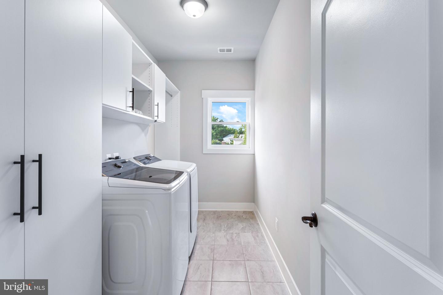 4876 CHEROKEE AVE, ALEXANDRIA, Virginia 22312, 5 Bedrooms Bedrooms, ,4 BathroomsBathrooms,Residential,For sale,4876 CHEROKEE AVE,VAFX2255740 MLS # VAFX2255740