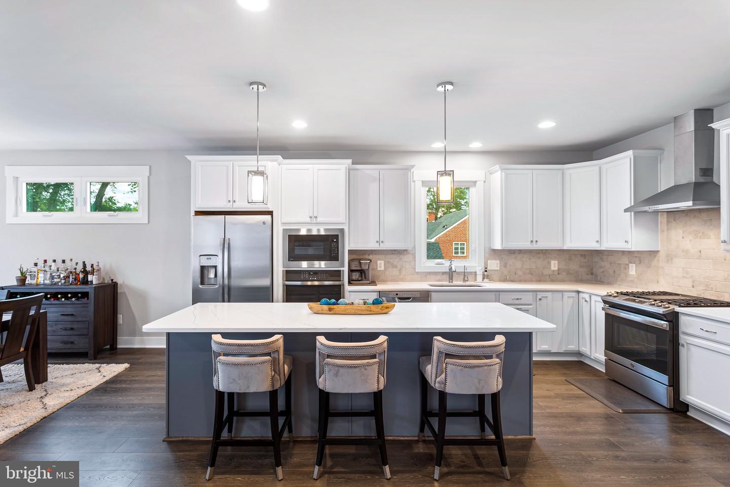 4876 CHEROKEE AVE, ALEXANDRIA, Virginia 22312, 5 Bedrooms Bedrooms, ,4 BathroomsBathrooms,Residential,For sale,4876 CHEROKEE AVE,VAFX2255740 MLS # VAFX2255740