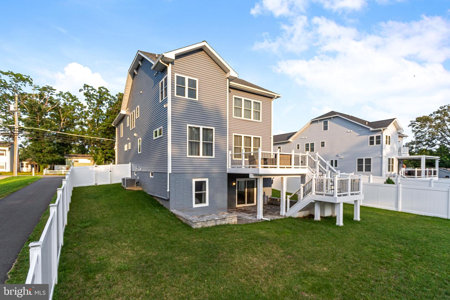 4876 CHEROKEE AVE, ALEXANDRIA, Virginia 22312, 5 Bedrooms Bedrooms, ,4 BathroomsBathrooms,Residential,For sale,4876 CHEROKEE AVE,VAFX2255740 MLS # VAFX2255740