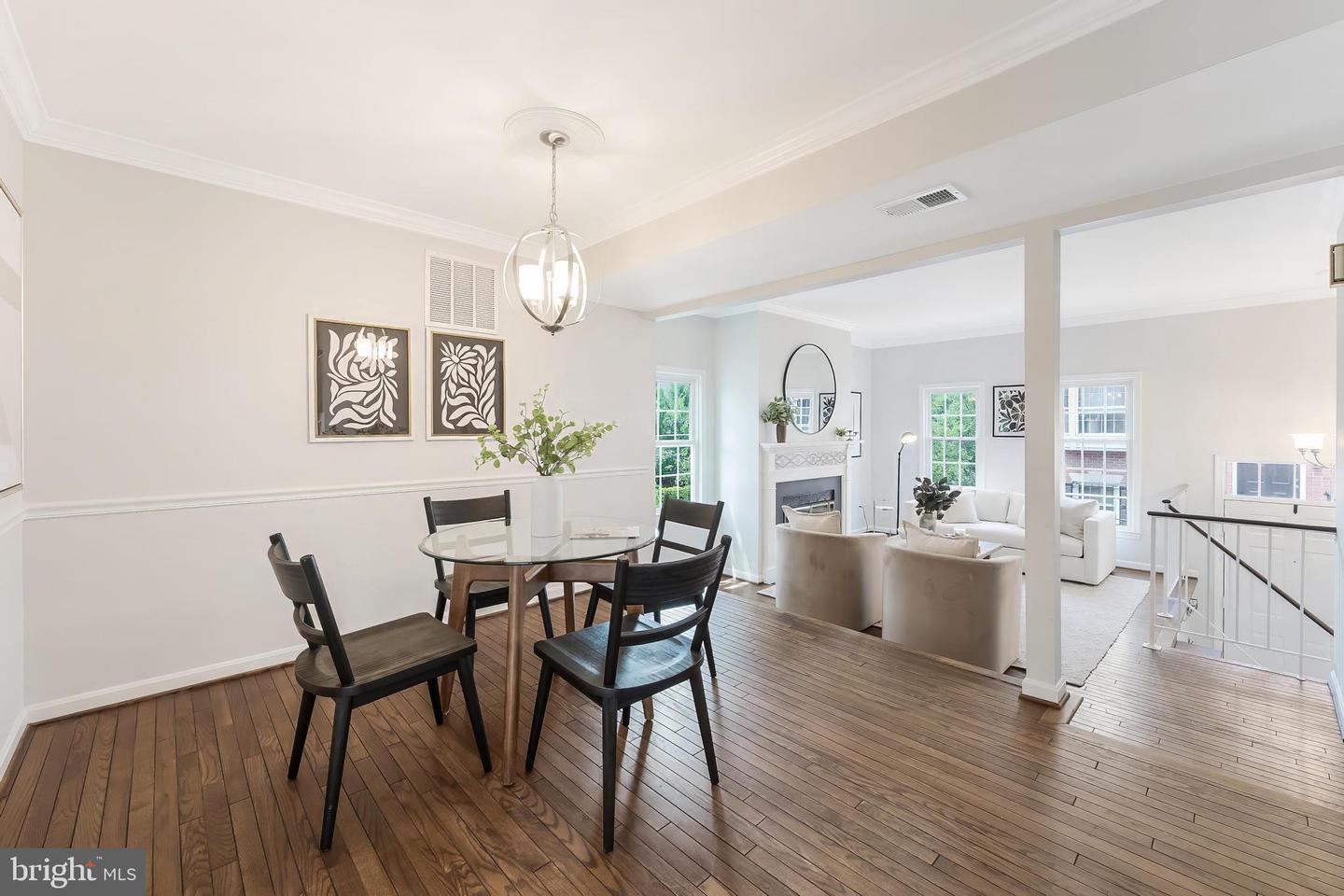 2713 FRANKLIN CT, ALEXANDRIA, Virginia 22302, 3 Bedrooms Bedrooms, ,3 BathroomsBathrooms,Residential,For sale,2713 FRANKLIN CT,VAAX2047590 MLS # VAAX2047590