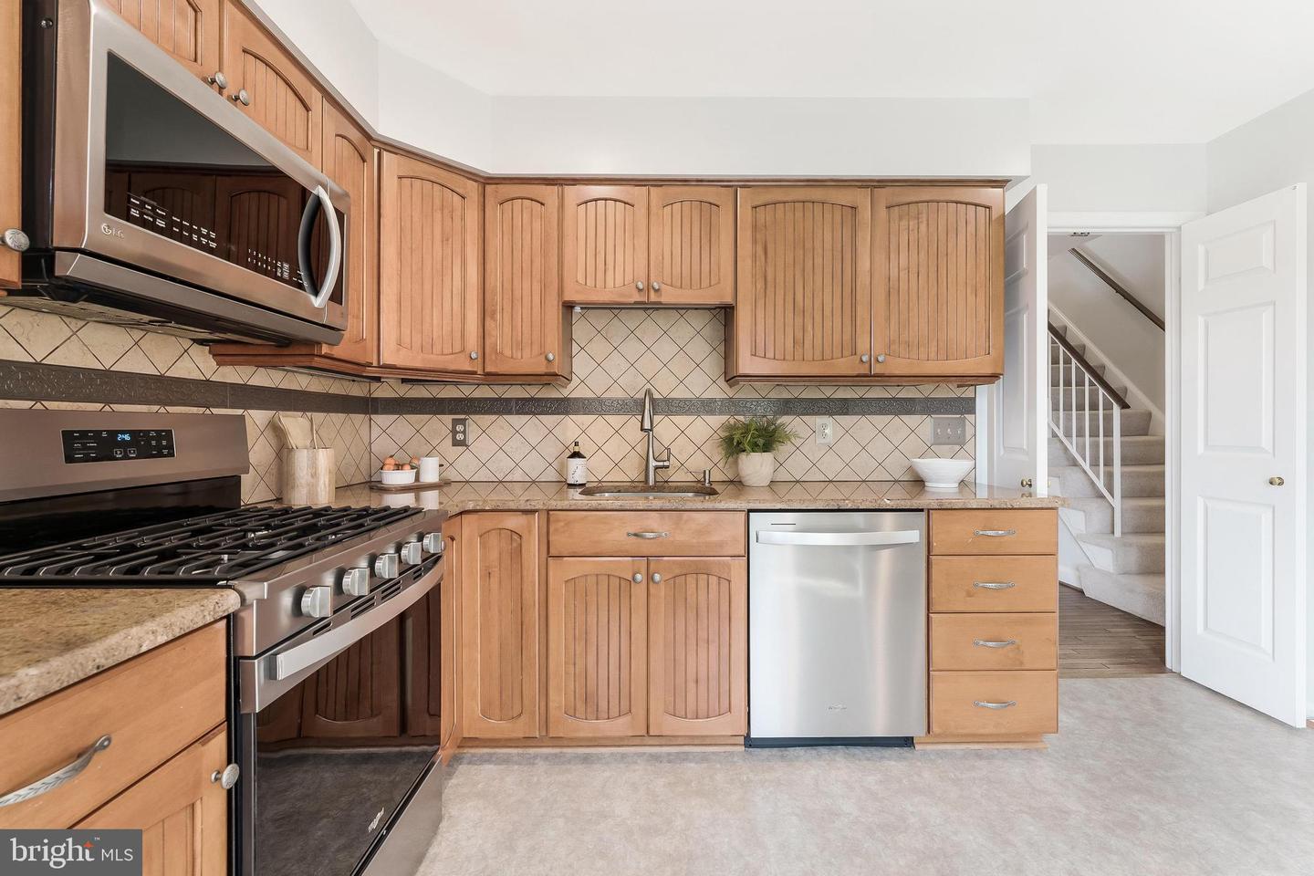 2713 FRANKLIN CT, ALEXANDRIA, Virginia 22302, 3 Bedrooms Bedrooms, ,3 BathroomsBathrooms,Residential,For sale,2713 FRANKLIN CT,VAAX2047590 MLS # VAAX2047590
