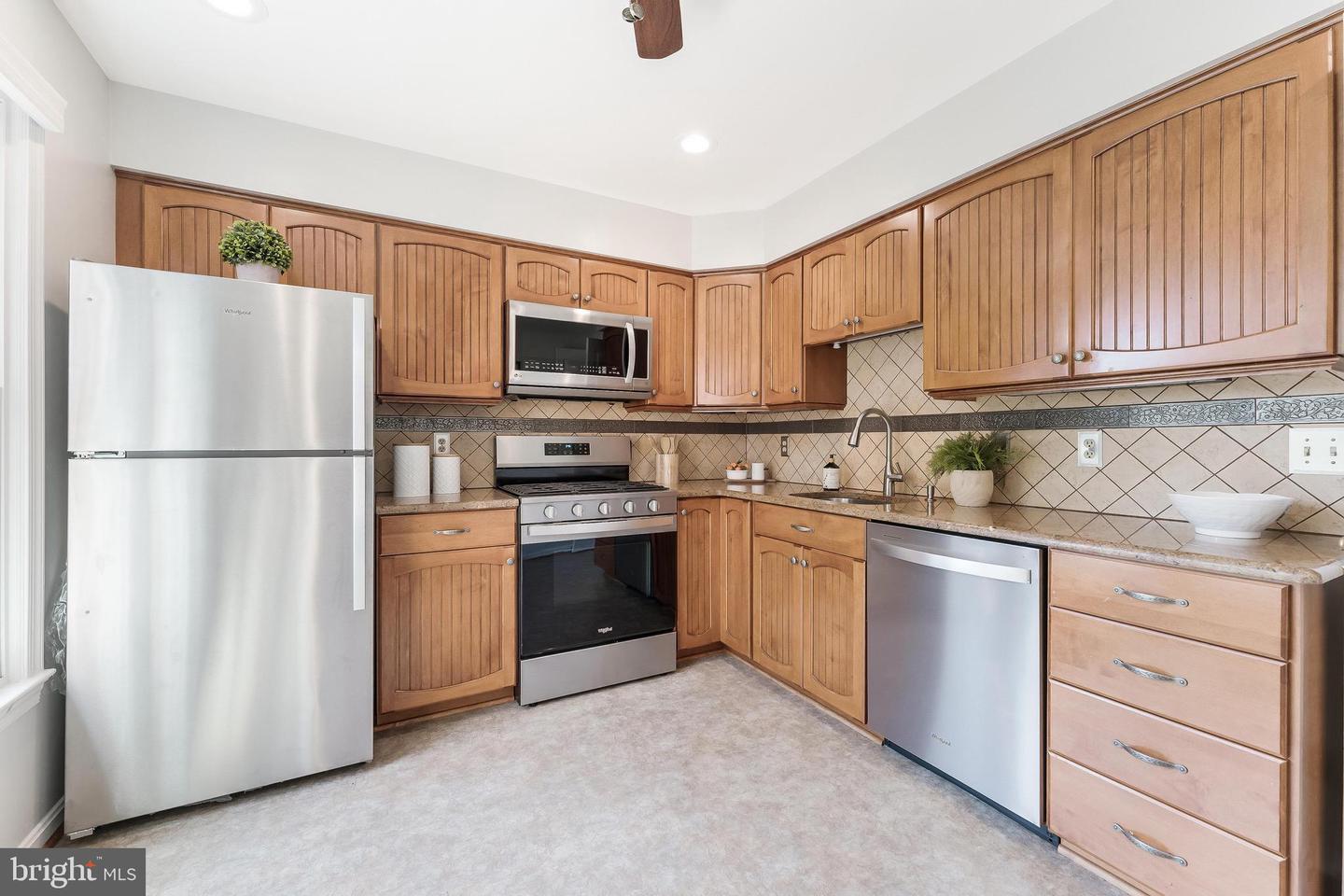 2713 FRANKLIN CT, ALEXANDRIA, Virginia 22302, 3 Bedrooms Bedrooms, ,3 BathroomsBathrooms,Residential,For sale,2713 FRANKLIN CT,VAAX2047590 MLS # VAAX2047590