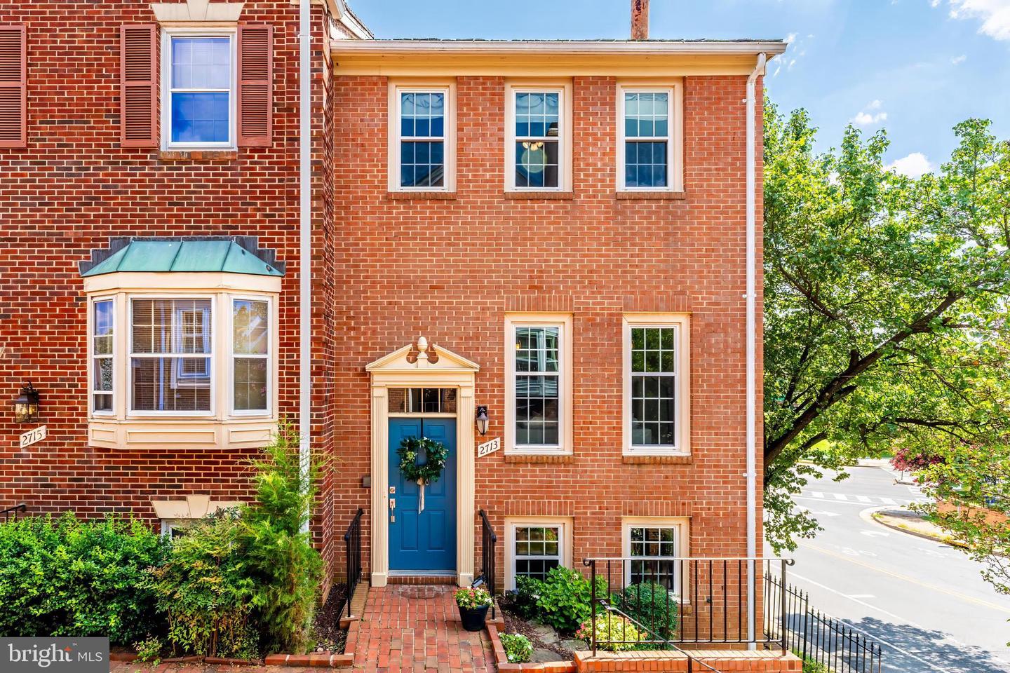 2713 FRANKLIN CT, ALEXANDRIA, Virginia 22302, 3 Bedrooms Bedrooms, ,3 BathroomsBathrooms,Residential,For sale,2713 FRANKLIN CT,VAAX2047590 MLS # VAAX2047590