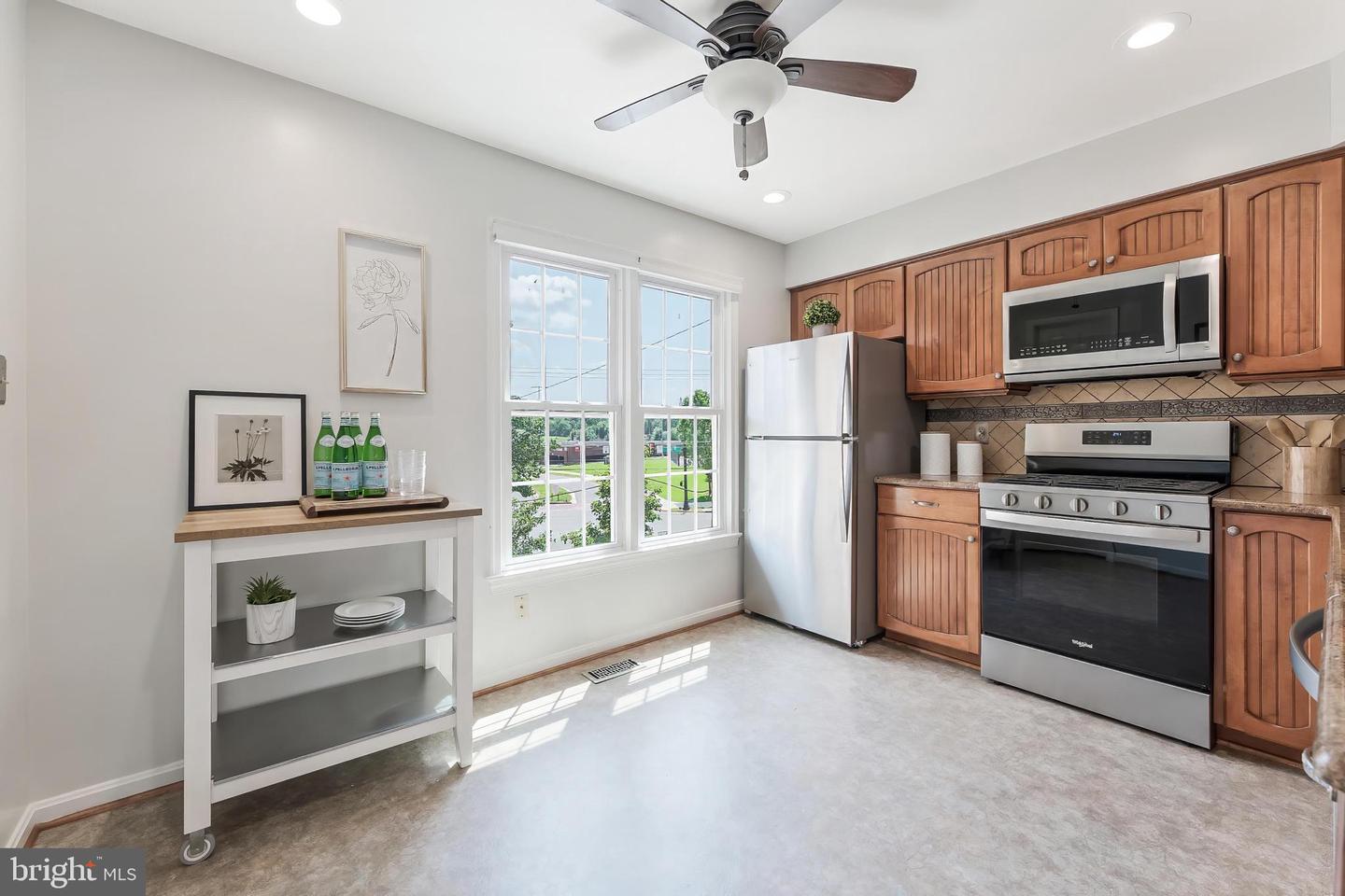 2713 FRANKLIN CT, ALEXANDRIA, Virginia 22302, 3 Bedrooms Bedrooms, ,3 BathroomsBathrooms,Residential,For sale,2713 FRANKLIN CT,VAAX2047590 MLS # VAAX2047590