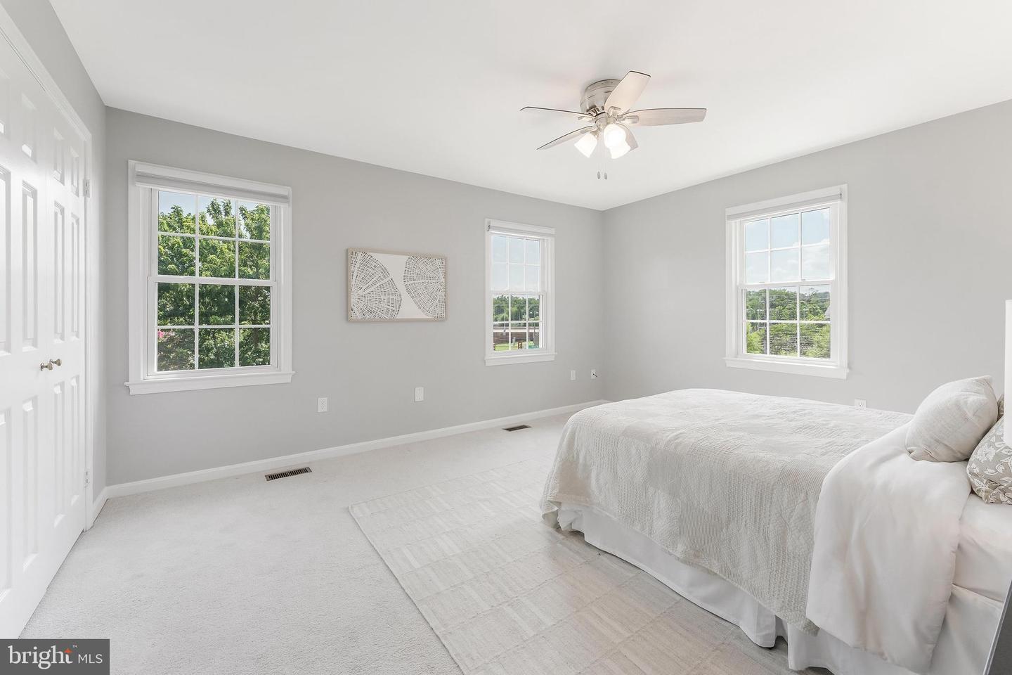 2713 FRANKLIN CT, ALEXANDRIA, Virginia 22302, 3 Bedrooms Bedrooms, ,3 BathroomsBathrooms,Residential,For sale,2713 FRANKLIN CT,VAAX2047590 MLS # VAAX2047590