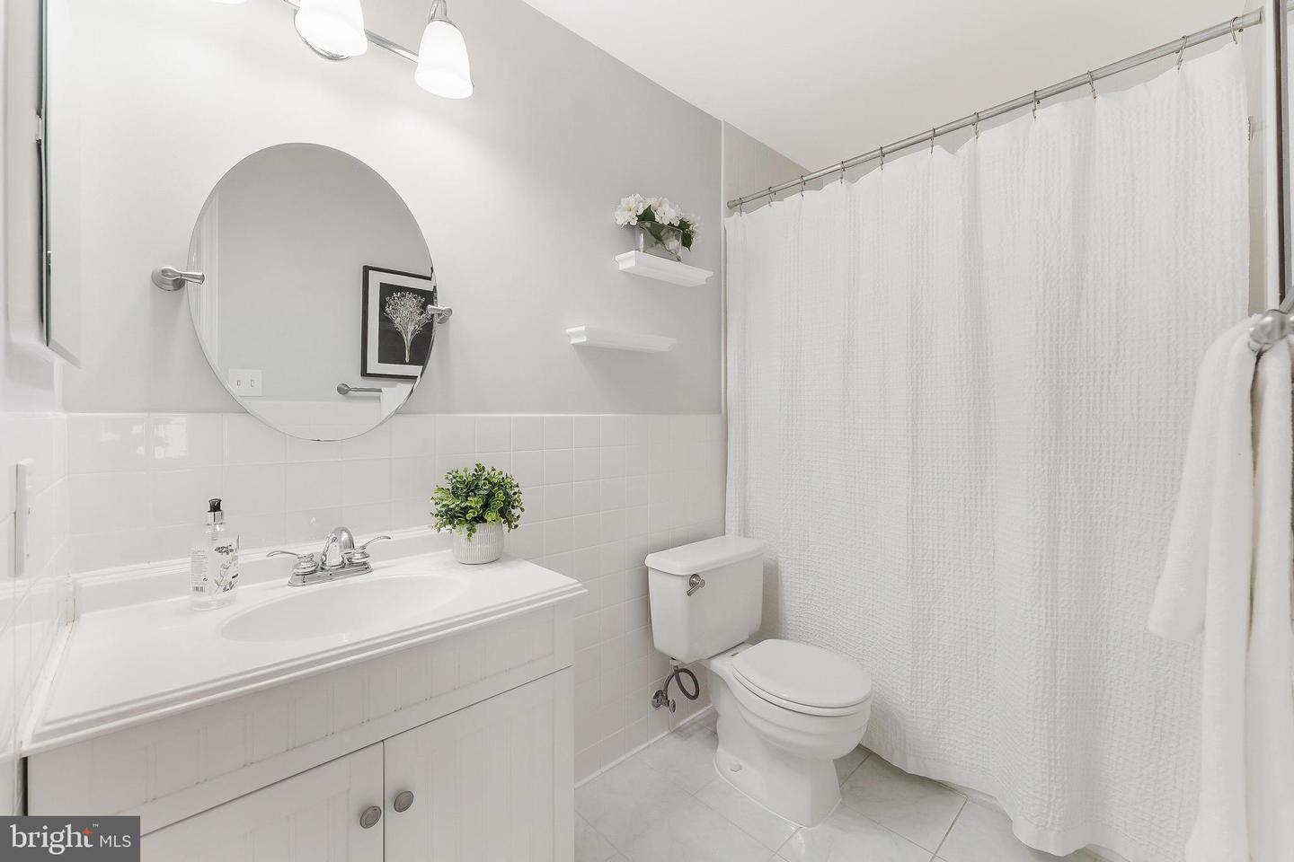 2713 FRANKLIN CT, ALEXANDRIA, Virginia 22302, 3 Bedrooms Bedrooms, ,3 BathroomsBathrooms,Residential,For sale,2713 FRANKLIN CT,VAAX2047590 MLS # VAAX2047590