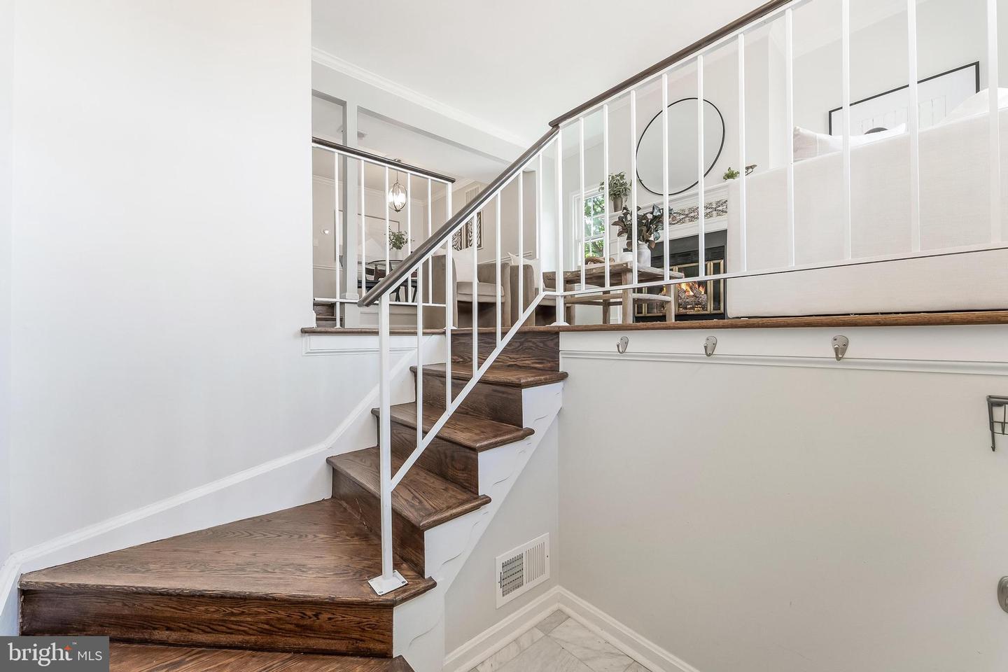 2713 FRANKLIN CT, ALEXANDRIA, Virginia 22302, 3 Bedrooms Bedrooms, ,3 BathroomsBathrooms,Residential,For sale,2713 FRANKLIN CT,VAAX2047590 MLS # VAAX2047590