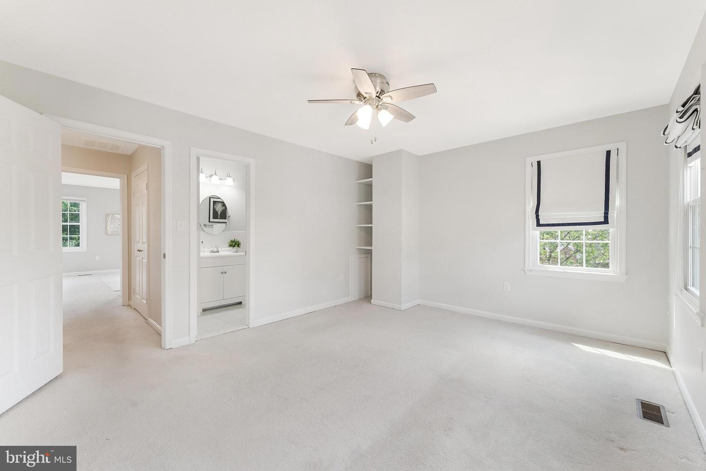 2713 FRANKLIN CT, ALEXANDRIA, Virginia 22302, 3 Bedrooms Bedrooms, ,3 BathroomsBathrooms,Residential,For sale,2713 FRANKLIN CT,VAAX2047590 MLS # VAAX2047590