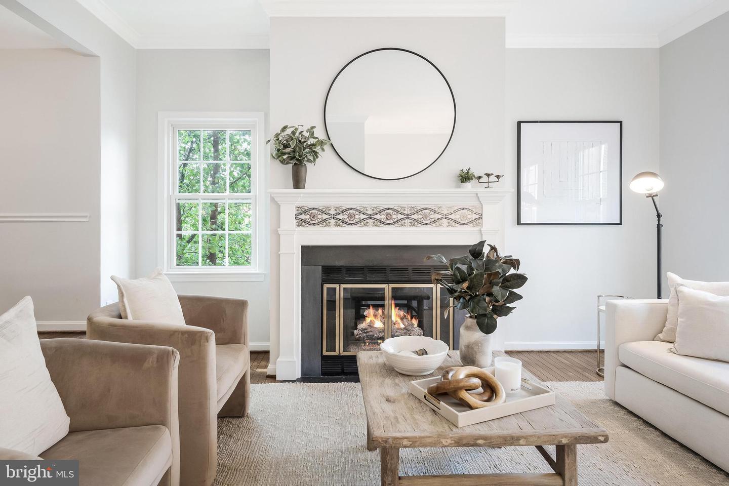 2713 FRANKLIN CT, ALEXANDRIA, Virginia 22302, 3 Bedrooms Bedrooms, ,3 BathroomsBathrooms,Residential,For sale,2713 FRANKLIN CT,VAAX2047590 MLS # VAAX2047590