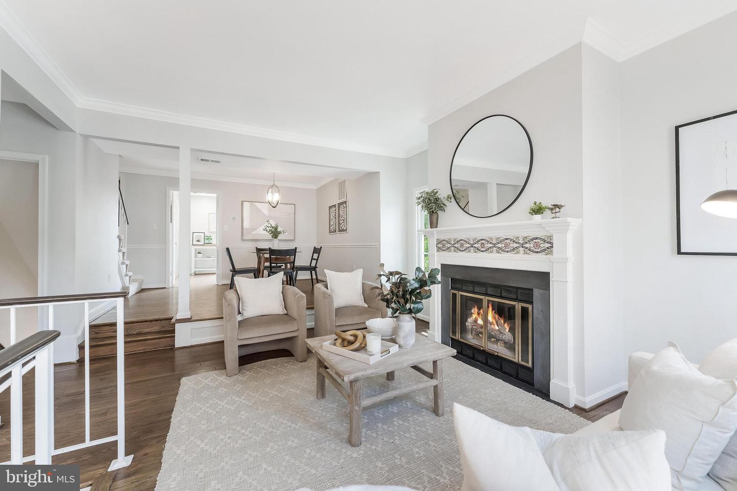 2713 FRANKLIN CT, ALEXANDRIA, Virginia 22302, 3 Bedrooms Bedrooms, ,3 BathroomsBathrooms,Residential,For sale,2713 FRANKLIN CT,VAAX2047590 MLS # VAAX2047590
