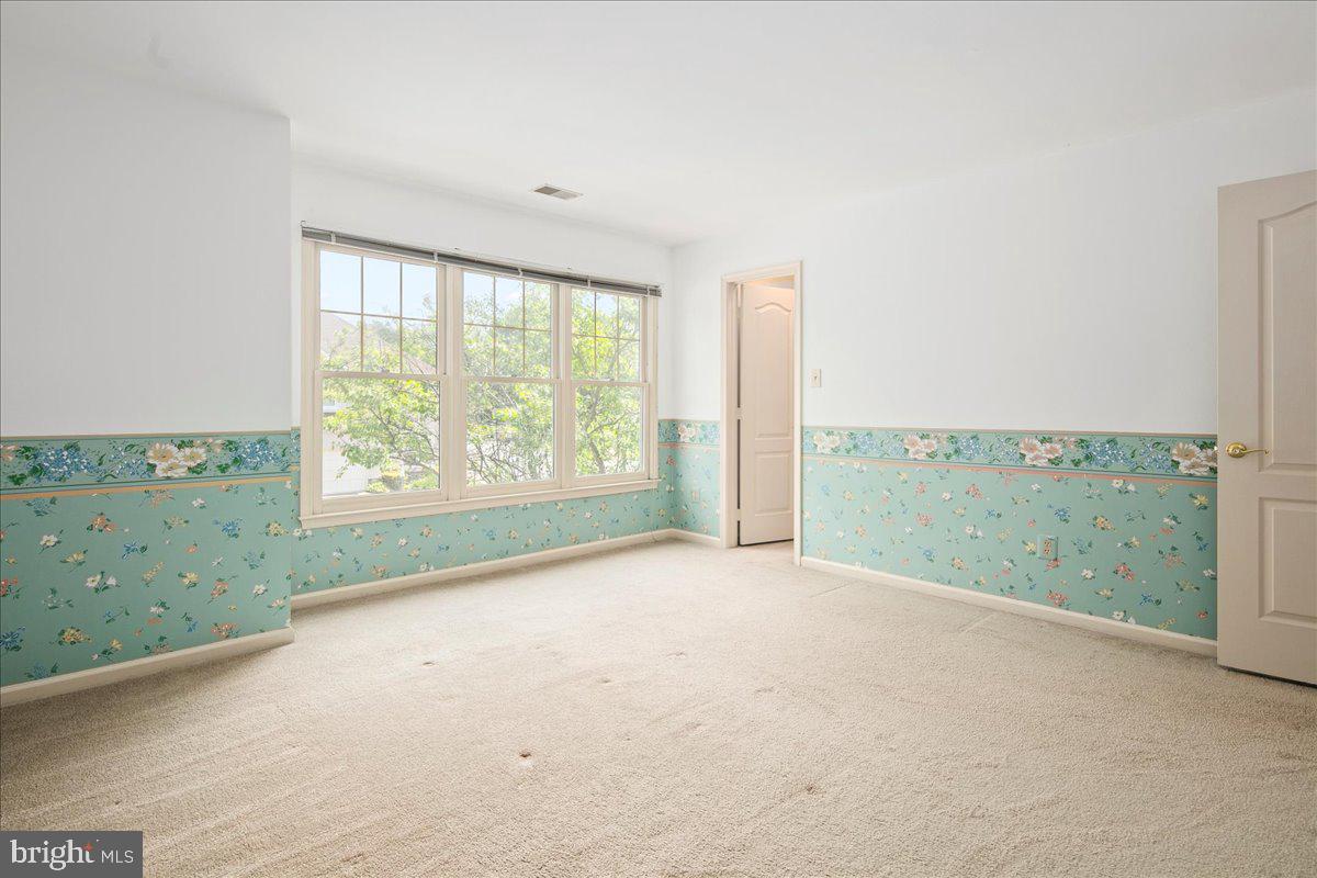 2906 STRATHAVEN PL, VIENNA, Virginia 22181, 5 Bedrooms Bedrooms, ,4 BathroomsBathrooms,Residential,For sale,2906 STRATHAVEN PL,VAFX2256302 MLS # VAFX2256302