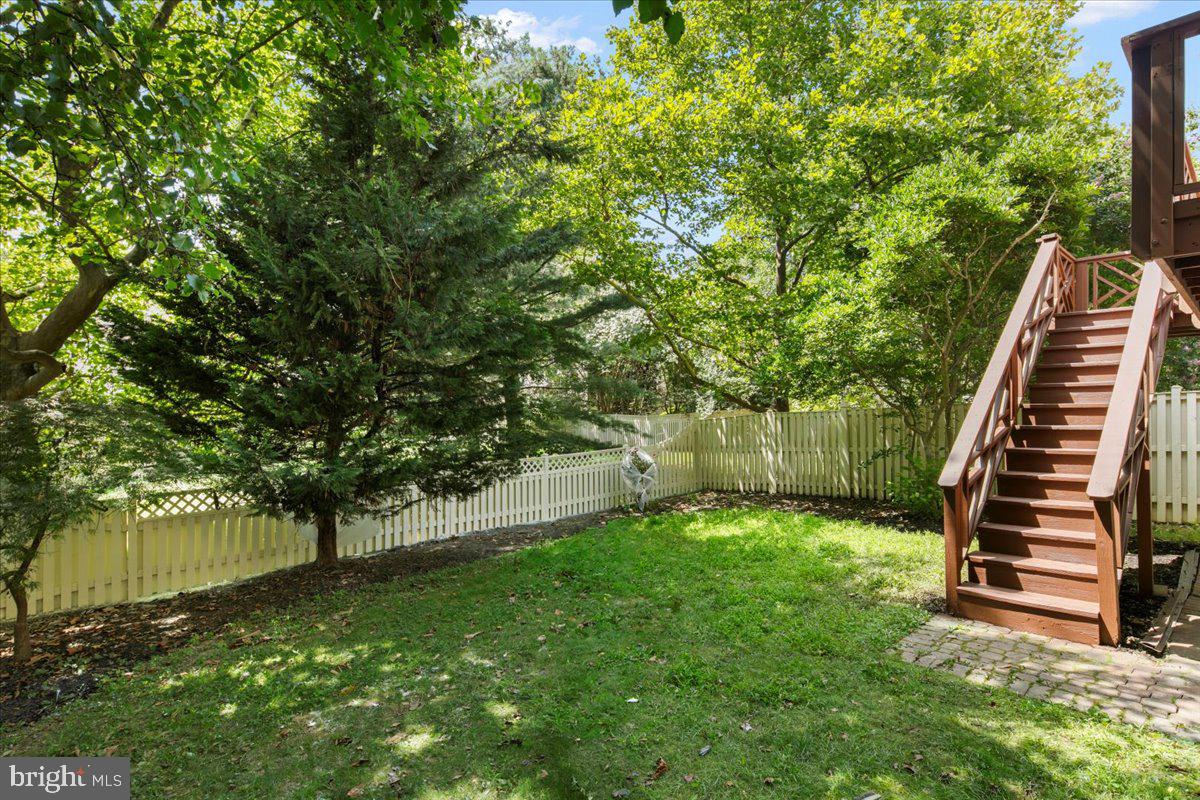 2906 STRATHAVEN PL, VIENNA, Virginia 22181, 5 Bedrooms Bedrooms, ,4 BathroomsBathrooms,Residential,For sale,2906 STRATHAVEN PL,VAFX2256302 MLS # VAFX2256302