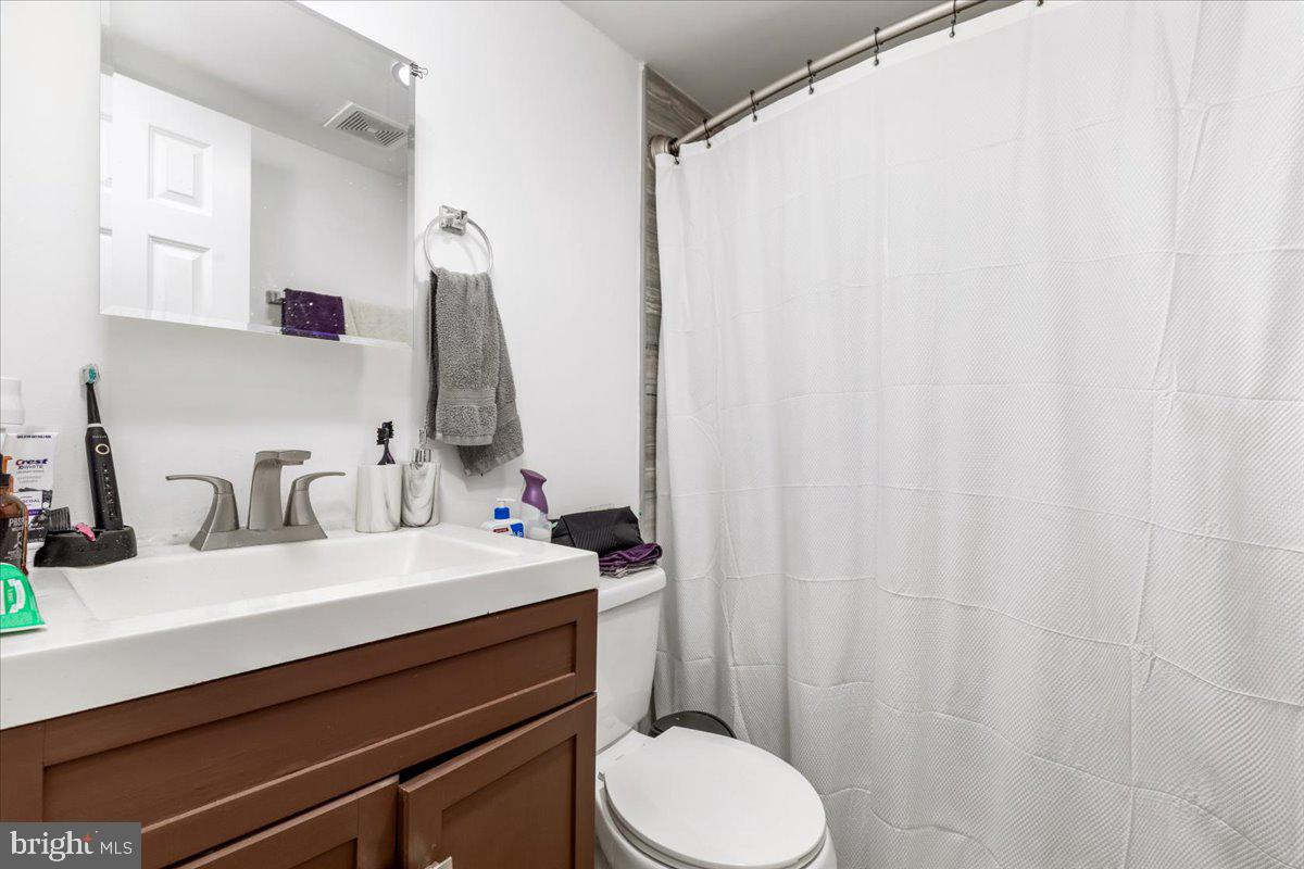 79 BENTONVILLE RD, BENTONVILLE, Virginia 22610, 3 Bedrooms Bedrooms, ,2 BathroomsBathrooms,Residential,For sale,79 BENTONVILLE RD,VAWR2011746 MLS # VAWR2011746