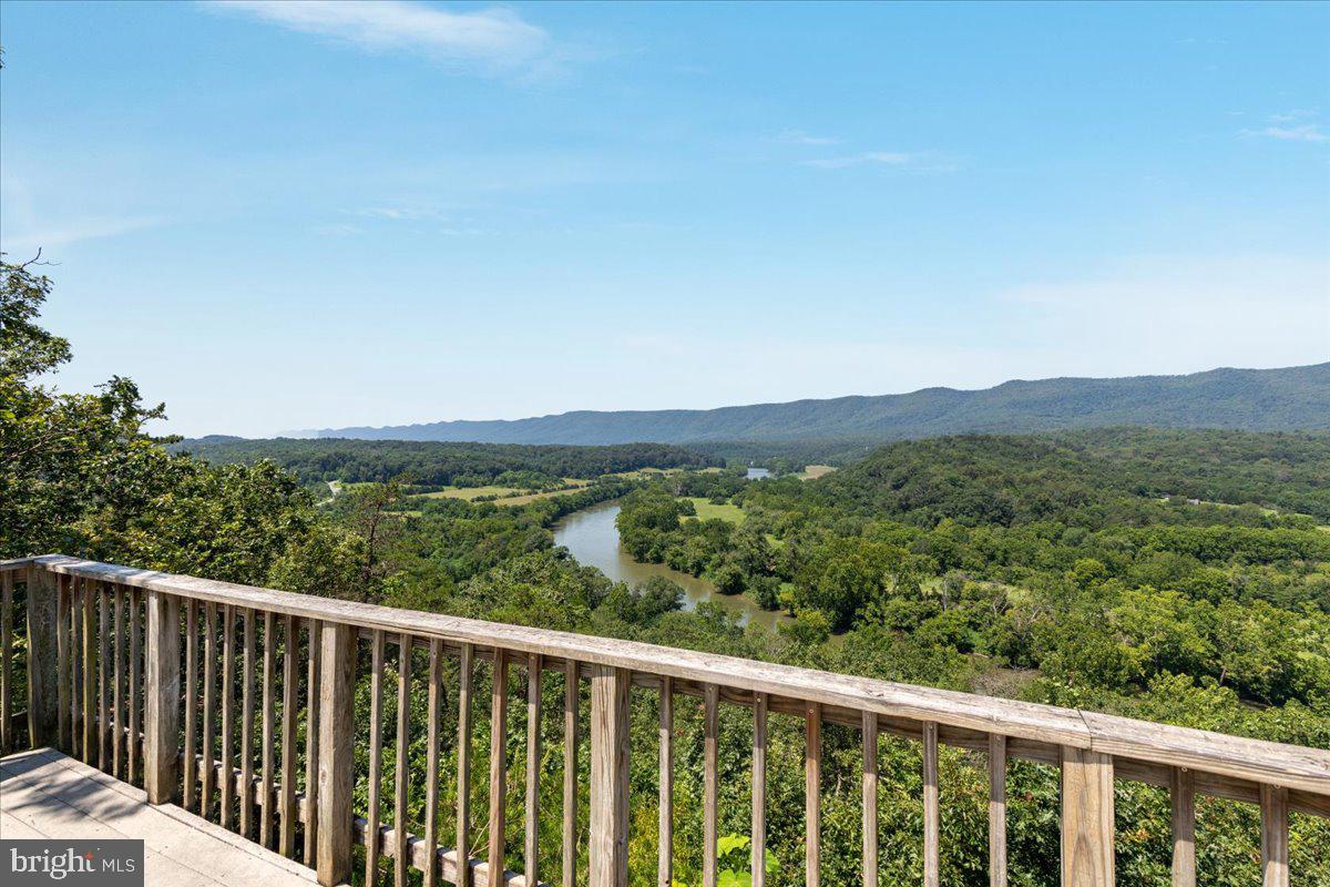 79 BENTONVILLE RD, BENTONVILLE, Virginia 22610, 3 Bedrooms Bedrooms, ,2 BathroomsBathrooms,Residential,For sale,79 BENTONVILLE RD,VAWR2011746 MLS # VAWR2011746