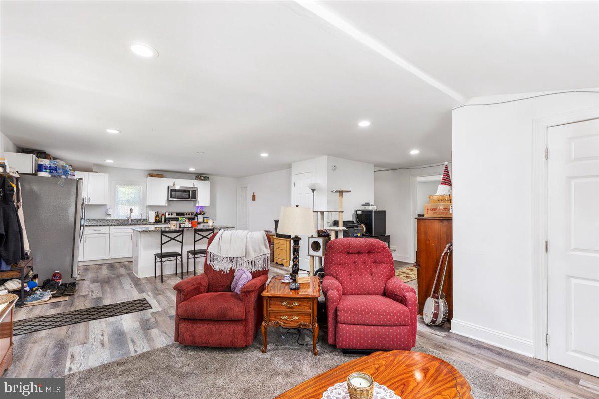 79 BENTONVILLE RD, BENTONVILLE, Virginia 22610, 3 Bedrooms Bedrooms, ,2 BathroomsBathrooms,Residential,For sale,79 BENTONVILLE RD,VAWR2011746 MLS # VAWR2011746