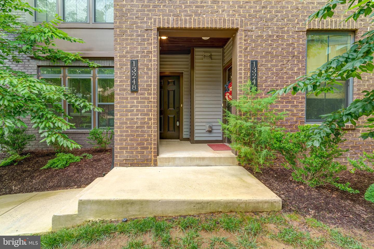 13248 LAKE WOODLAND WAY #5B, HERNDON, Virginia 20171, 3 Bedrooms Bedrooms, ,2 BathroomsBathrooms,Residential,For sale,13248 LAKE WOODLAND WAY #5B,VAFX2256532 MLS # VAFX2256532