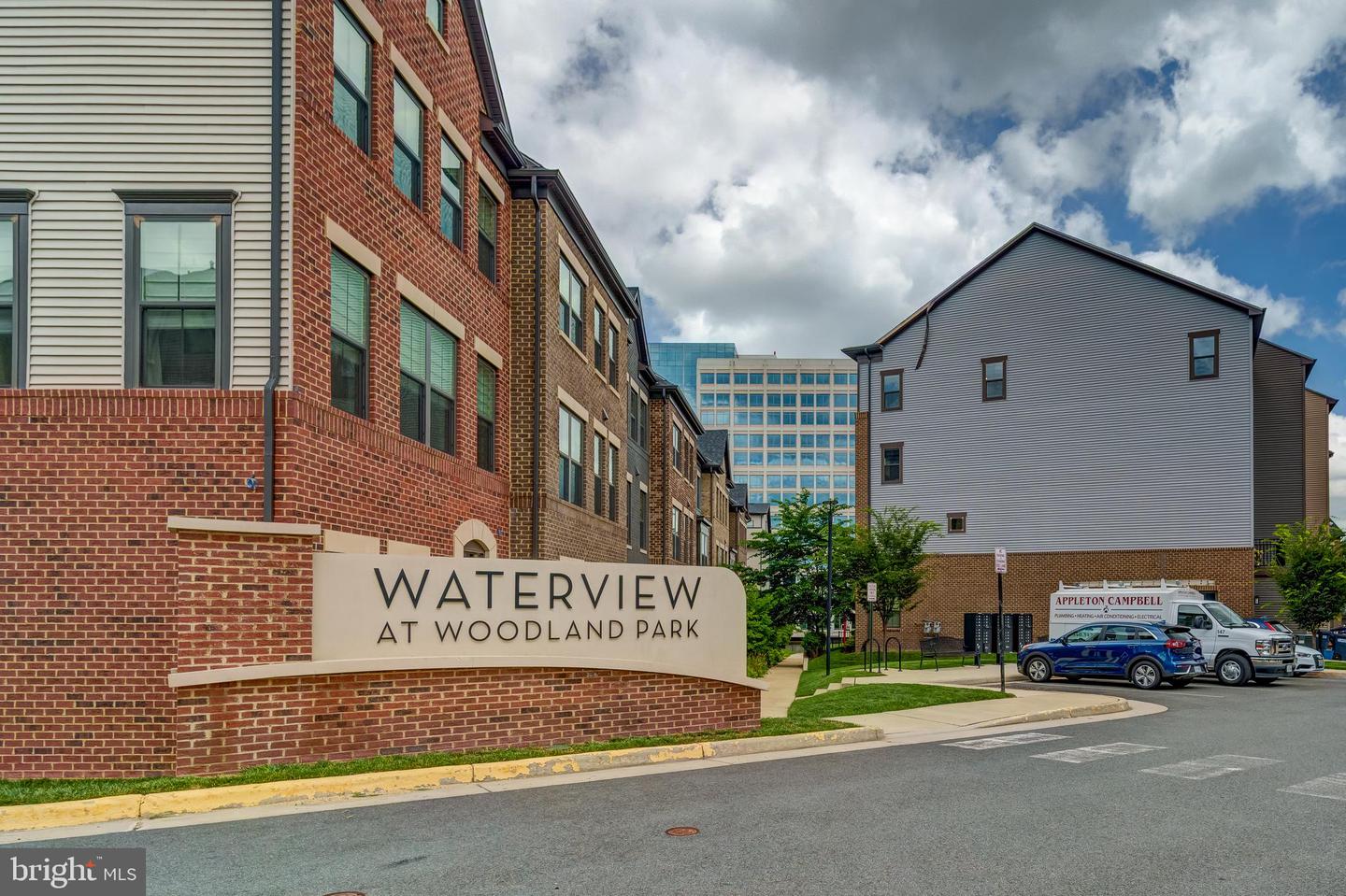 13248 LAKE WOODLAND WAY #5B, HERNDON, Virginia 20171, 3 Bedrooms Bedrooms, ,2 BathroomsBathrooms,Residential,For sale,13248 LAKE WOODLAND WAY #5B,VAFX2256532 MLS # VAFX2256532