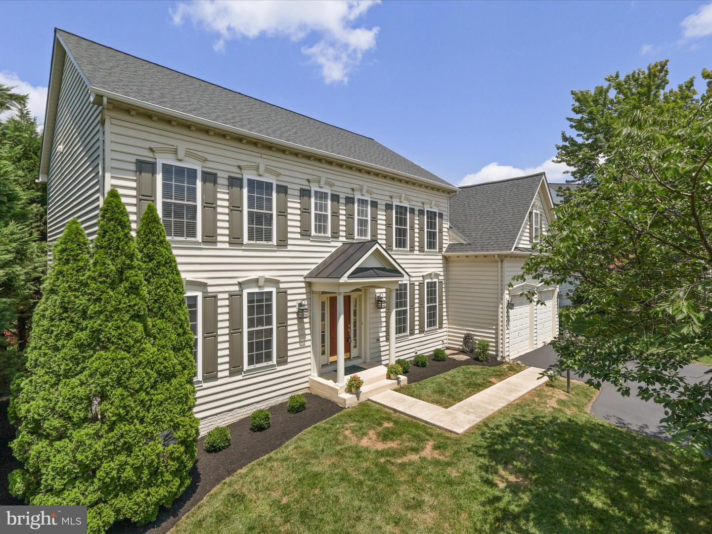 14008 GARROW CT, BRISTOW, Virginia 20136, 5 Bedrooms Bedrooms, 10 Rooms Rooms,4 BathroomsBathrooms,Residential,For sale,14008 GARROW CT,VAPW2099646 MLS # VAPW2099646