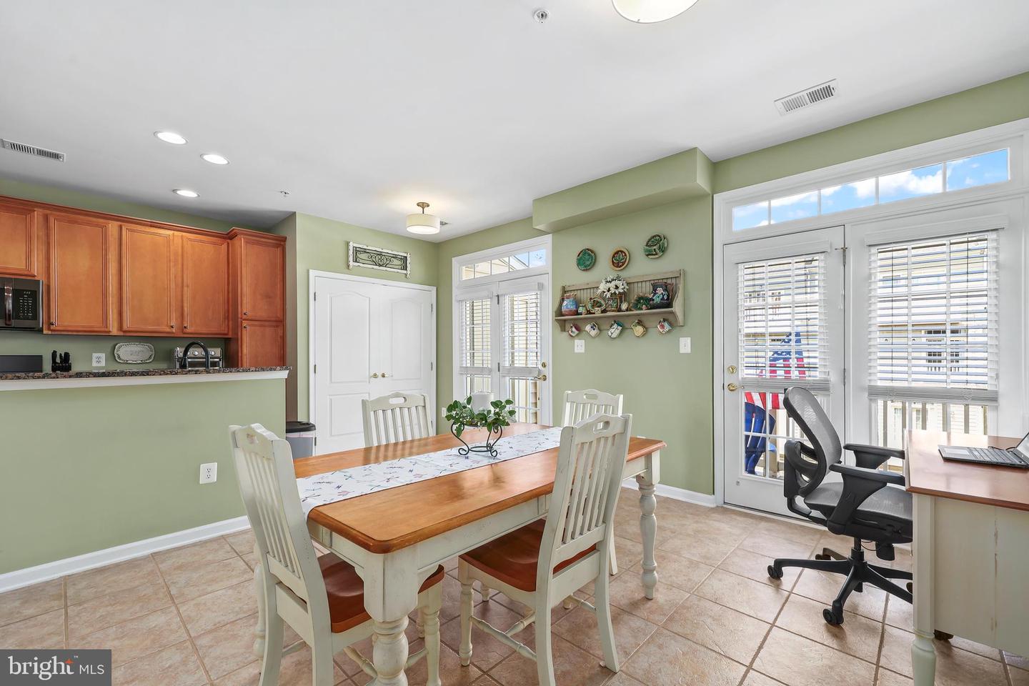 7119 LITTLE THAMES DR, GAINESVILLE, Virginia 20155, 3 Bedrooms Bedrooms, ,2 BathroomsBathrooms,Residential,For sale,7119 LITTLE THAMES DR,VAPW2099650 MLS # VAPW2099650