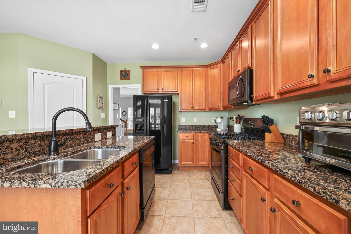 7119 LITTLE THAMES DR, GAINESVILLE, Virginia 20155, 3 Bedrooms Bedrooms, ,2 BathroomsBathrooms,Residential,For sale,7119 LITTLE THAMES DR,VAPW2099650 MLS # VAPW2099650