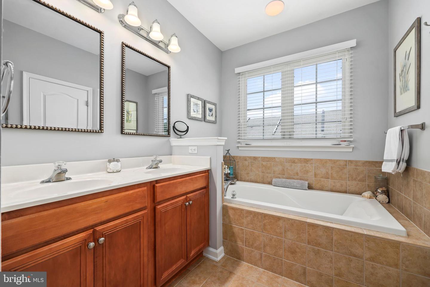 7119 LITTLE THAMES DR, GAINESVILLE, Virginia 20155, 3 Bedrooms Bedrooms, ,2 BathroomsBathrooms,Residential,For sale,7119 LITTLE THAMES DR,VAPW2099650 MLS # VAPW2099650
