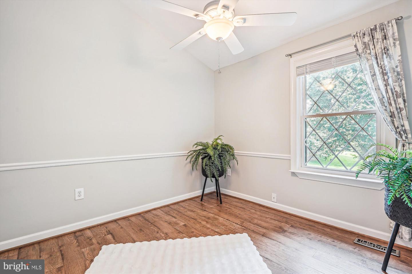 4 MILLARD CT, STERLING, Virginia 20165, 3 Bedrooms Bedrooms, ,3 BathroomsBathrooms,Residential,For sale,4 MILLARD CT,VALO2102808 MLS # VALO2102808