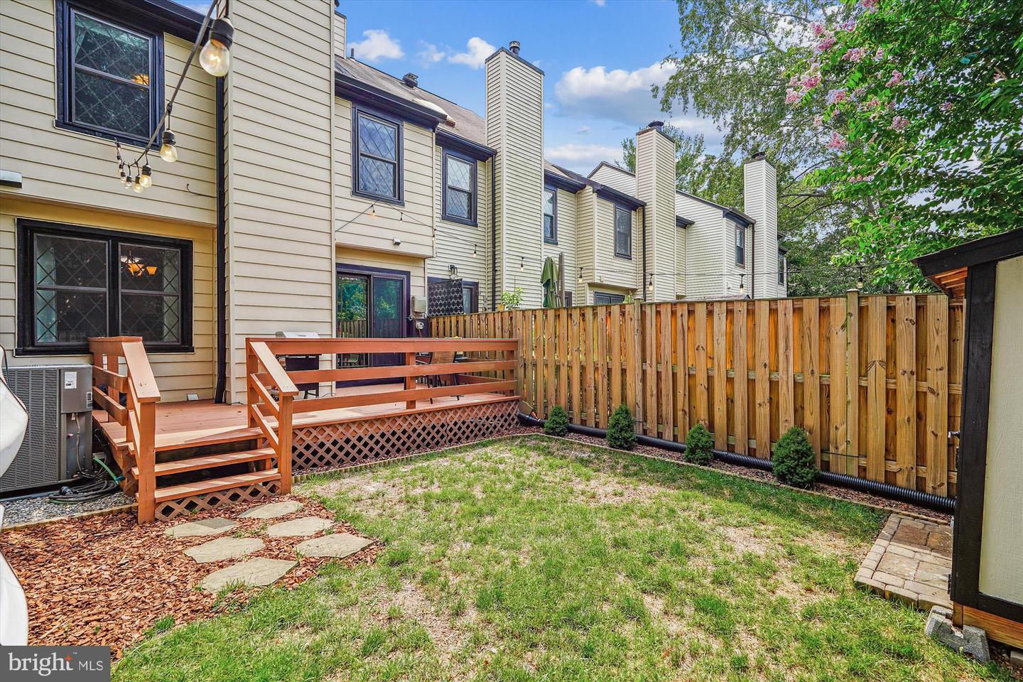 4 MILLARD CT, STERLING, Virginia 20165, 3 Bedrooms Bedrooms, ,3 BathroomsBathrooms,Residential,For sale,4 MILLARD CT,VALO2102808 MLS # VALO2102808