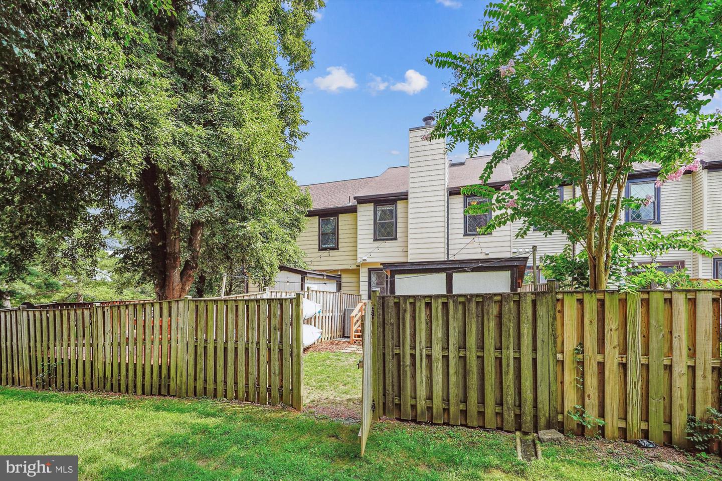 4 MILLARD CT, STERLING, Virginia 20165, 3 Bedrooms Bedrooms, ,3 BathroomsBathrooms,Residential,For sale,4 MILLARD CT,VALO2102808 MLS # VALO2102808