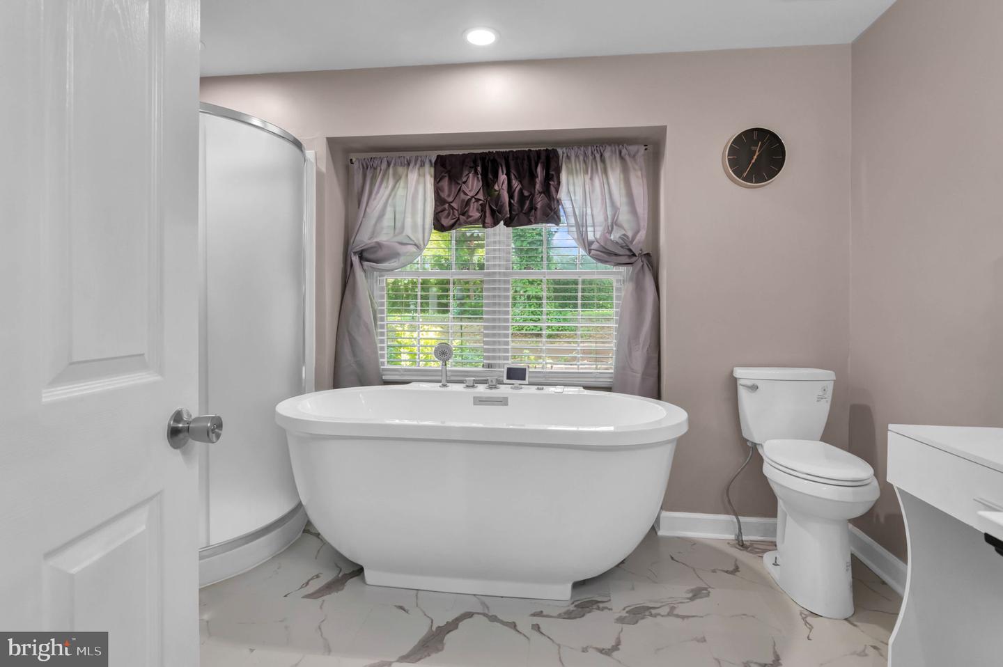 10404 AMHERST CIR, FREDERICKSBURG, Virginia 22408, 6 Bedrooms Bedrooms, ,4 BathroomsBathrooms,Residential,For sale,10404 AMHERST CIR,VASP2034828 MLS # VASP2034828
