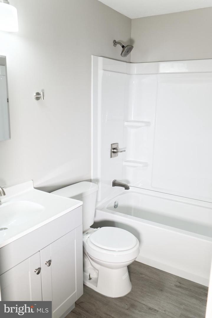 3931 SUNNY BROOK CT, WOODBRIDGE, Virginia 22192, 3 Bedrooms Bedrooms, ,1 BathroomBathrooms,Residential,For sale,3931 SUNNY BROOK CT,VAPW2099676 MLS # VAPW2099676