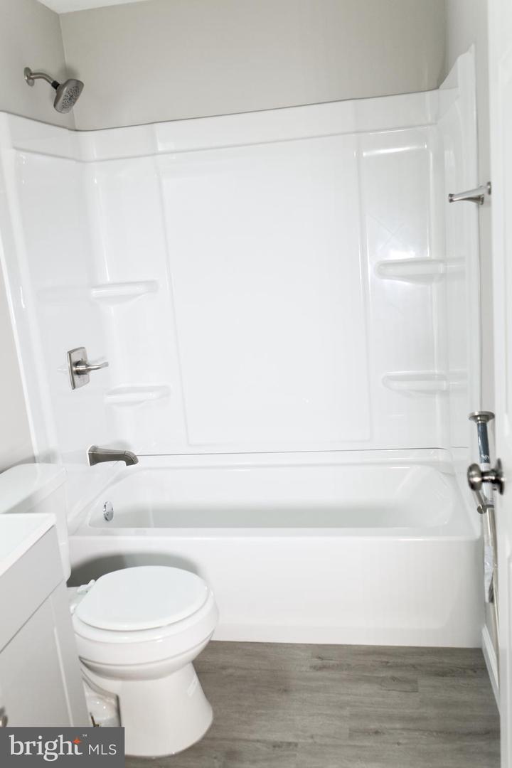 3931 SUNNY BROOK CT, WOODBRIDGE, Virginia 22192, 3 Bedrooms Bedrooms, ,1 BathroomBathrooms,Residential,For sale,3931 SUNNY BROOK CT,VAPW2099676 MLS # VAPW2099676