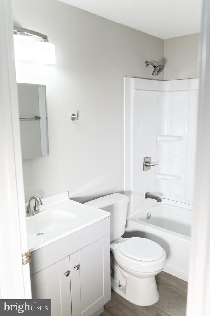 3931 SUNNY BROOK CT, WOODBRIDGE, Virginia 22192, 3 Bedrooms Bedrooms, ,1 BathroomBathrooms,Residential,For sale,3931 SUNNY BROOK CT,VAPW2099676 MLS # VAPW2099676
