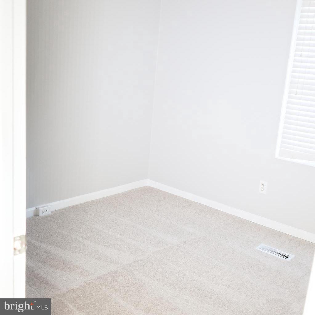 3931 SUNNY BROOK CT, WOODBRIDGE, Virginia 22192, 3 Bedrooms Bedrooms, ,1 BathroomBathrooms,Residential,For sale,3931 SUNNY BROOK CT,VAPW2099676 MLS # VAPW2099676