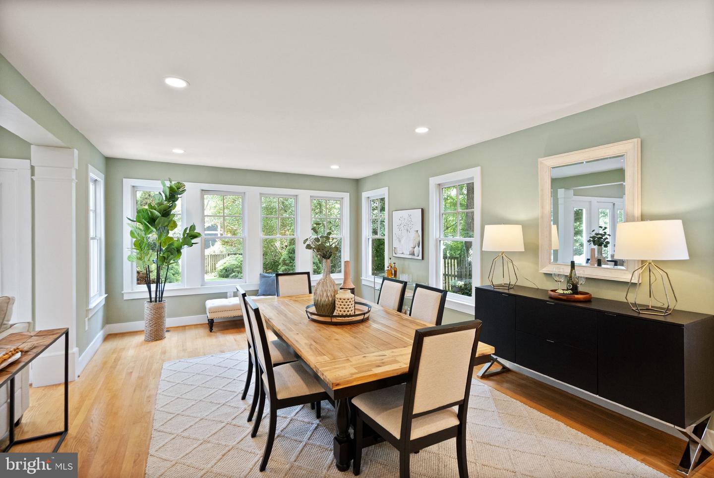 6633 FISHER AVE, FALLS CHURCH, Virginia 22046, 4 Bedrooms Bedrooms, ,3 BathroomsBathrooms,Residential,For sale,6633 FISHER AVE,VAFX2256710 MLS # VAFX2256710
