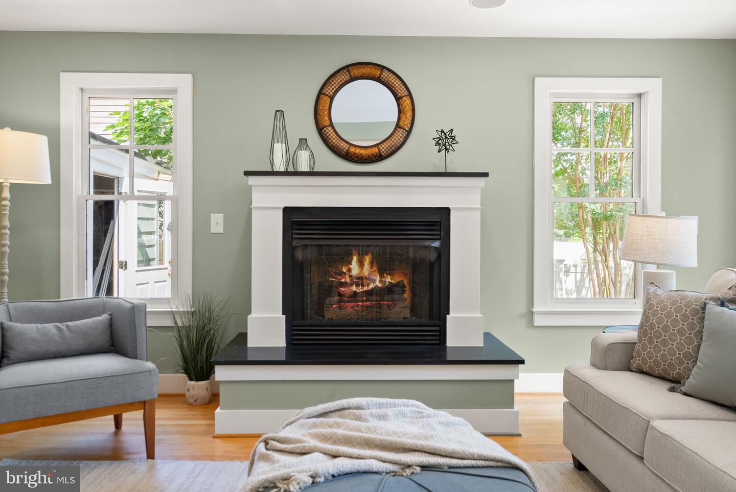 6633 FISHER AVE, FALLS CHURCH, Virginia 22046, 4 Bedrooms Bedrooms, ,3 BathroomsBathrooms,Residential,For sale,6633 FISHER AVE,VAFX2256710 MLS # VAFX2256710