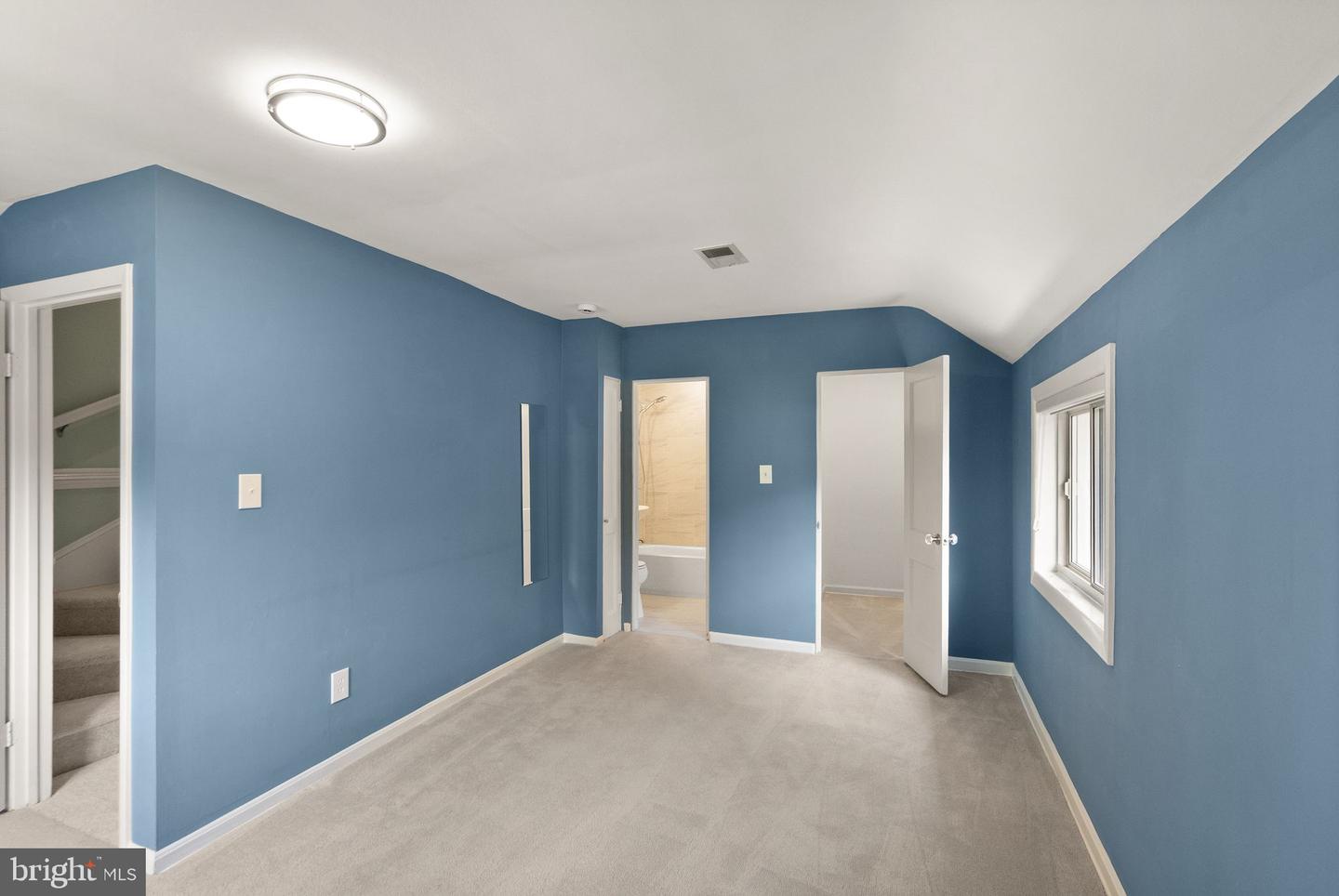 6633 FISHER AVE, FALLS CHURCH, Virginia 22046, 4 Bedrooms Bedrooms, ,3 BathroomsBathrooms,Residential,For sale,6633 FISHER AVE,VAFX2256710 MLS # VAFX2256710
