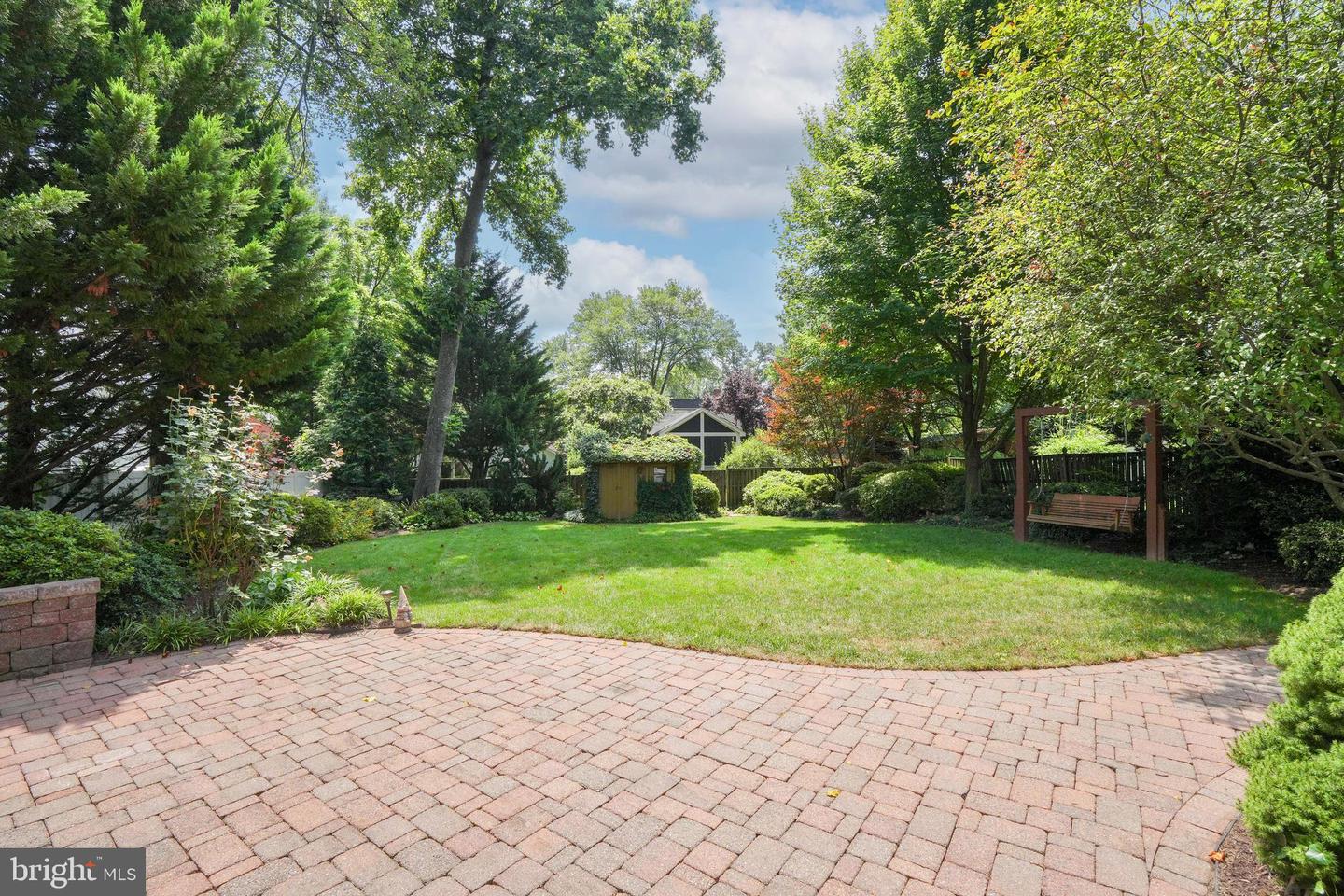 6633 FISHER AVE, FALLS CHURCH, Virginia 22046, 4 Bedrooms Bedrooms, ,3 BathroomsBathrooms,Residential,For sale,6633 FISHER AVE,VAFX2256710 MLS # VAFX2256710