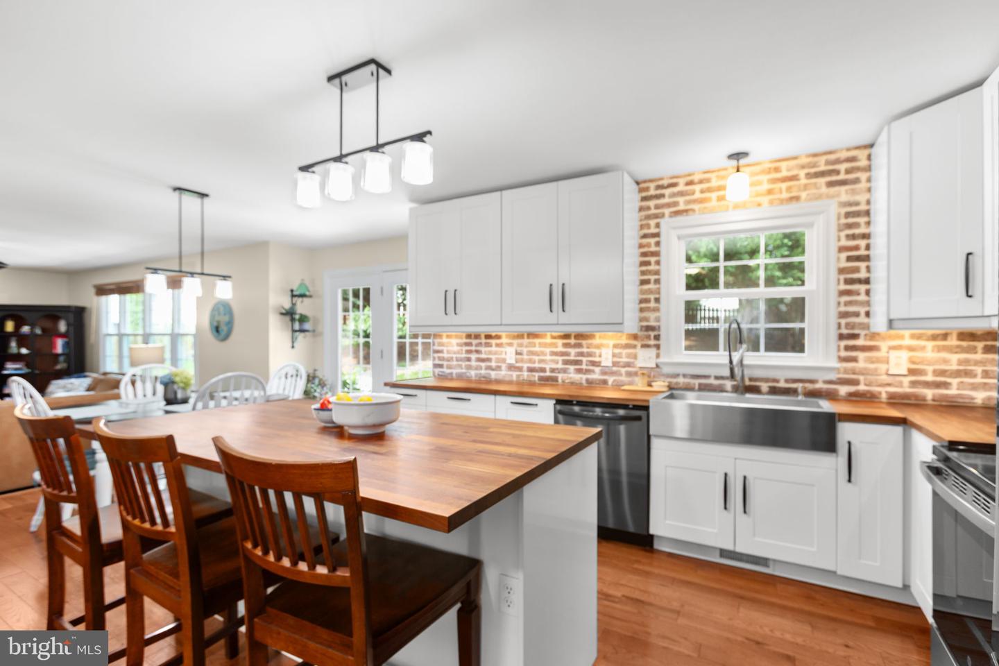 6105 W MELODY CT, FREDERICKSBURG, Virginia 22407, 5 Bedrooms Bedrooms, ,3 BathroomsBathrooms,Residential,For sale,6105 W MELODY CT,VASP2034832 MLS # VASP2034832