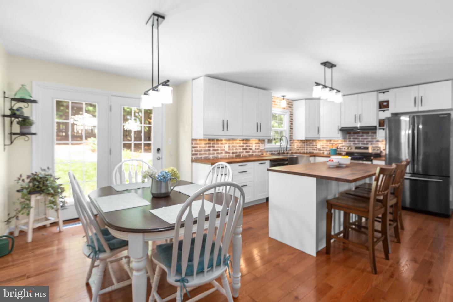 6105 W MELODY CT, FREDERICKSBURG, Virginia 22407, 5 Bedrooms Bedrooms, ,3 BathroomsBathrooms,Residential,For sale,6105 W MELODY CT,VASP2034832 MLS # VASP2034832
