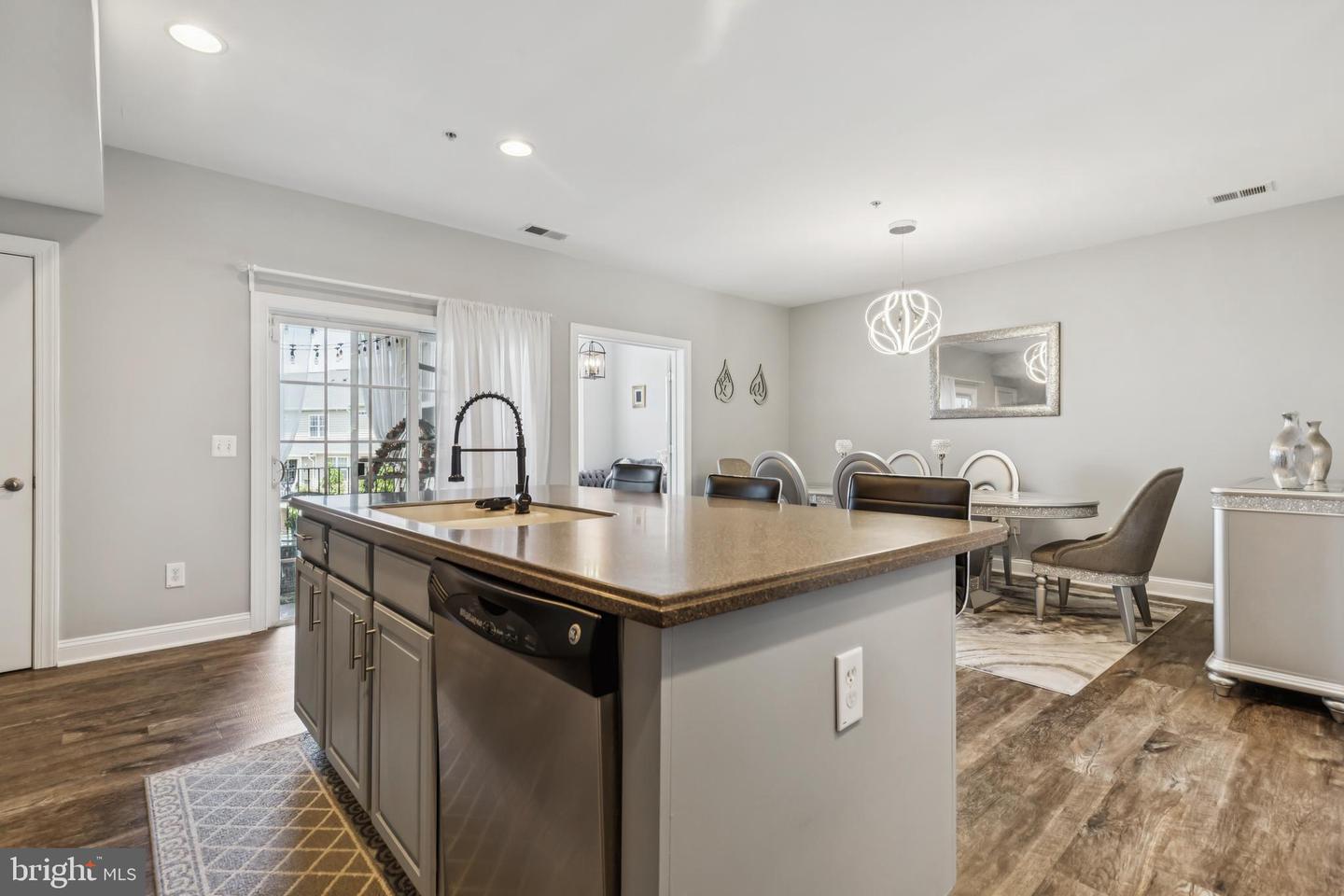 2224 MERSEYSIDE DR, WOODBRIDGE, Virginia 22191, 3 Bedrooms Bedrooms, ,2 BathroomsBathrooms,Residential,For sale,2224 MERSEYSIDE DR,VAPW2099694 MLS # VAPW2099694