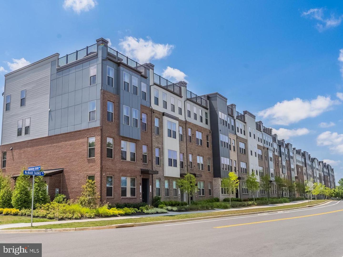 13506 INNOVATION STATION LOOP #2B, HERNDON, Virginia 20171, 3 Bedrooms Bedrooms, ,2 BathroomsBathrooms,Residential,For sale,13506 INNOVATION STATION LOOP #2B,VAFX2256732 MLS # VAFX2256732
