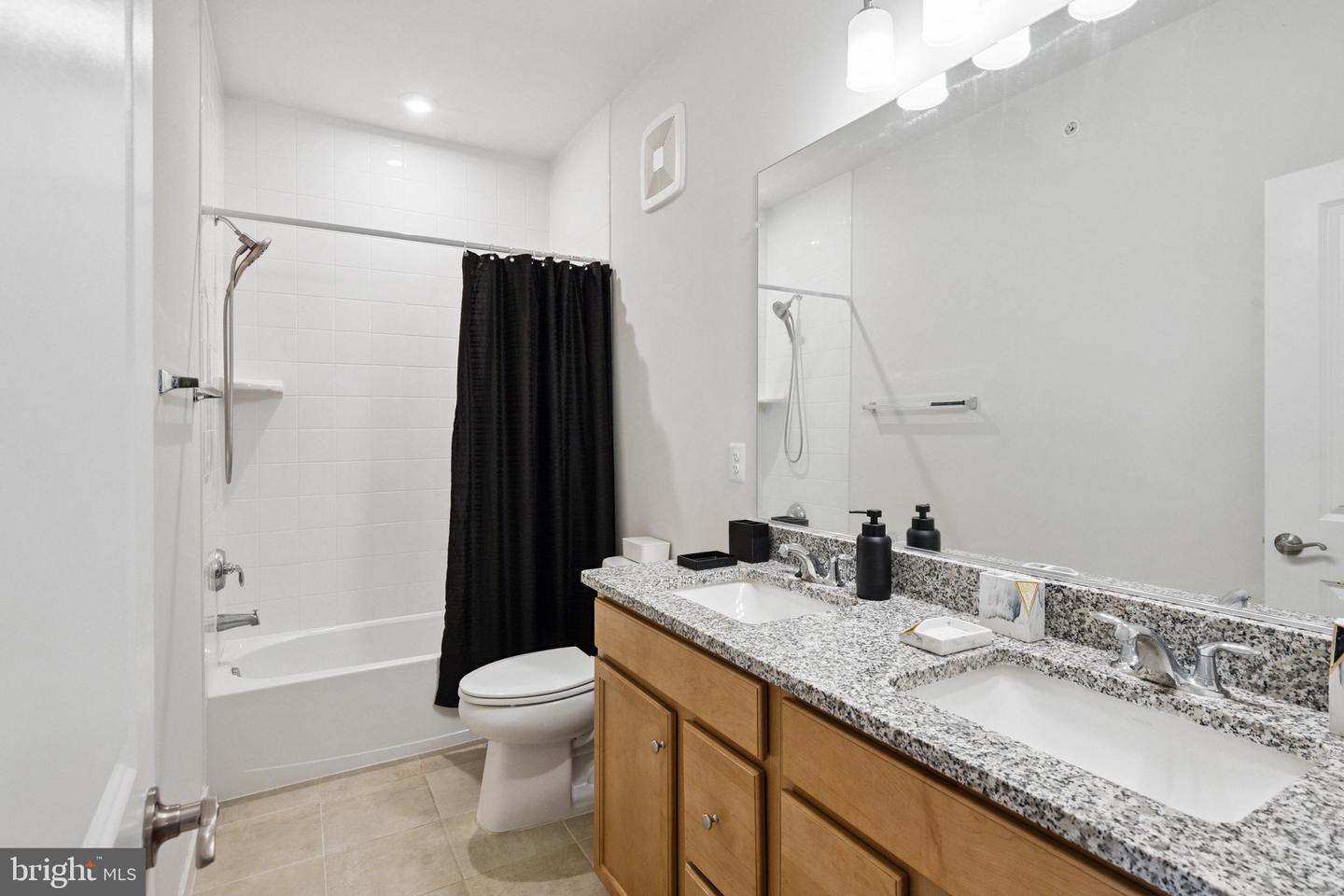 13506 INNOVATION STATION LOOP #2B, HERNDON, Virginia 20171, 3 Bedrooms Bedrooms, ,2 BathroomsBathrooms,Residential,For sale,13506 INNOVATION STATION LOOP #2B,VAFX2256732 MLS # VAFX2256732