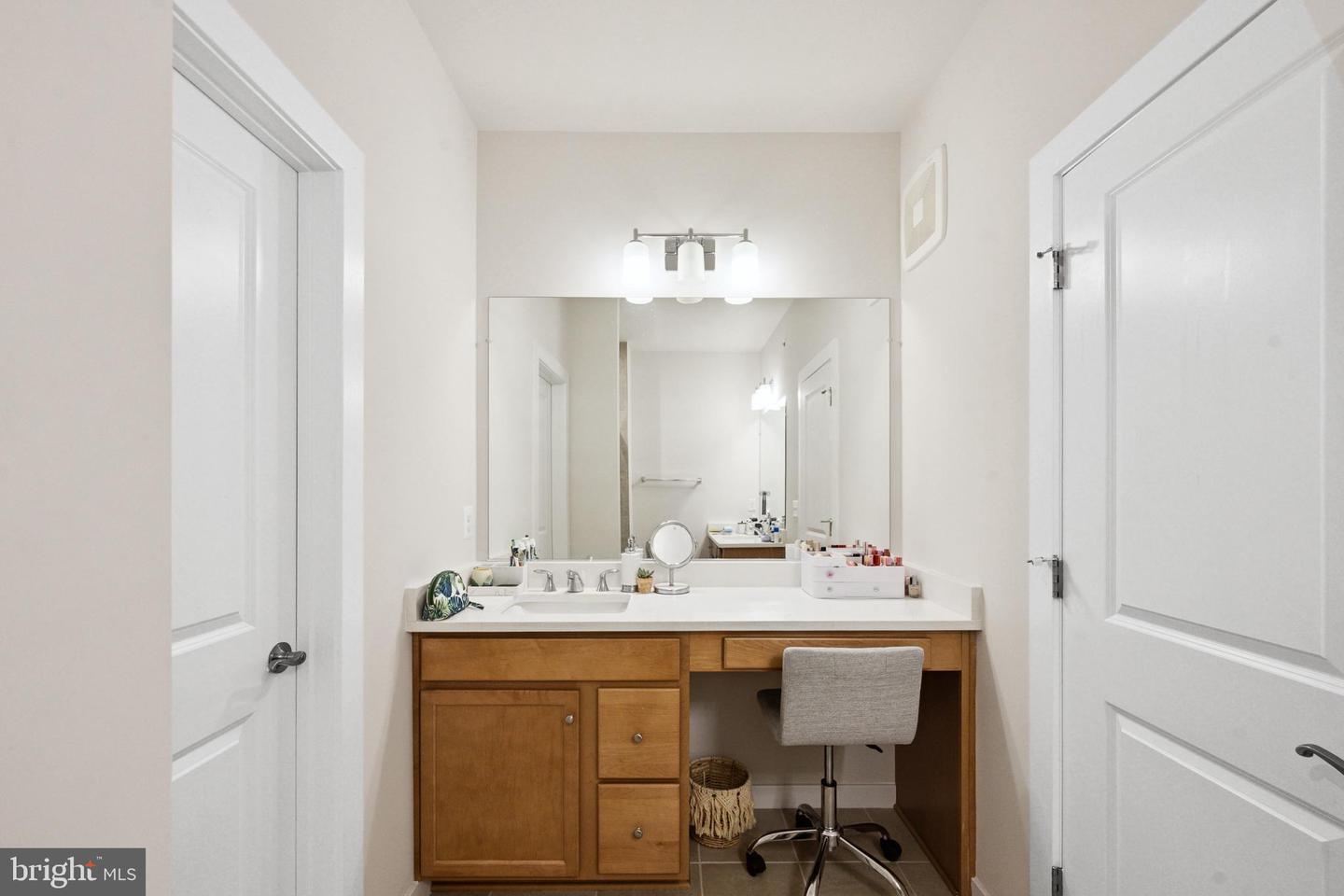 13506 INNOVATION STATION LOOP #2B, HERNDON, Virginia 20171, 3 Bedrooms Bedrooms, ,2 BathroomsBathrooms,Residential,For sale,13506 INNOVATION STATION LOOP #2B,VAFX2256732 MLS # VAFX2256732