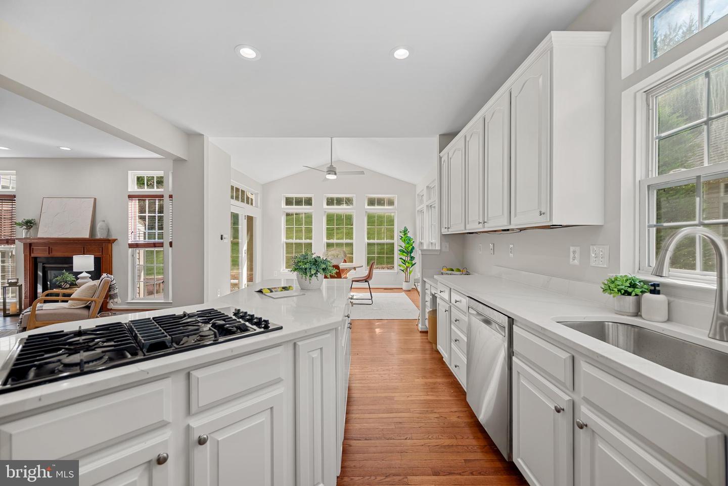 7016 CLIFTON KNOLL CT, ALEXANDRIA, Virginia 22315, 4 Bedrooms Bedrooms, ,3 BathroomsBathrooms,Residential,For sale,7016 CLIFTON KNOLL CT,VAFX2256736 MLS # VAFX2256736