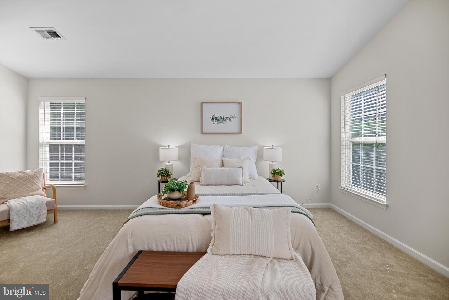 7016 CLIFTON KNOLL CT, ALEXANDRIA, Virginia 22315, 4 Bedrooms Bedrooms, ,3 BathroomsBathrooms,Residential,For sale,7016 CLIFTON KNOLL CT,VAFX2256736 MLS # VAFX2256736