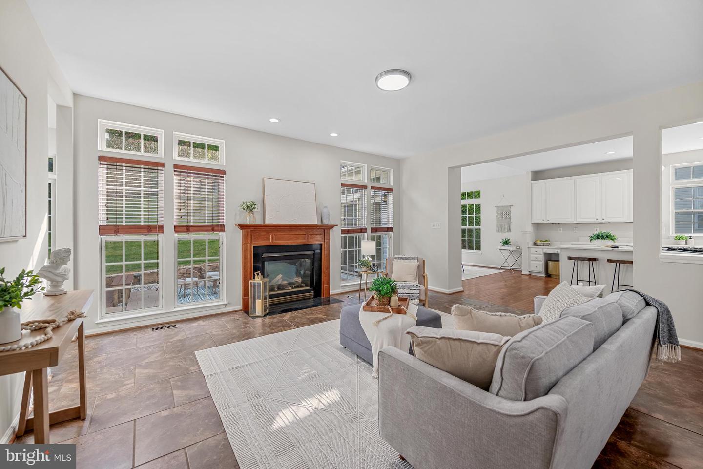7016 CLIFTON KNOLL CT, ALEXANDRIA, Virginia 22315, 4 Bedrooms Bedrooms, ,3 BathroomsBathrooms,Residential,For sale,7016 CLIFTON KNOLL CT,VAFX2256736 MLS # VAFX2256736